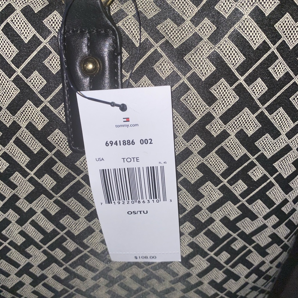 MONOGRAM TOMMY HILFIGER TOTE BAG (BRAND NEW) - Picture 4 of 4